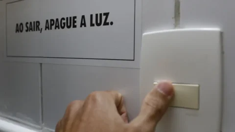 Roraima tem queda total de energia