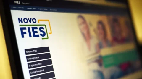 Desenrola FIES: conheça o programa que já tirou mais de 196 mil estudantes da inadimplência