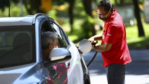 Preço da gasolina e do diesel sobem nesta quinta com novo ICMS