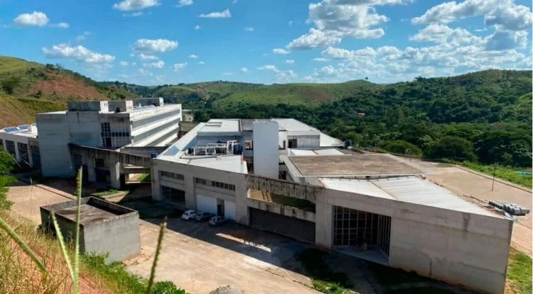 Destaques dos jornais e portais integrantes da Rede Sindijori MG 1 A partir da decisão, as obras do Hospital Regional de Governador Valadares poderão ser retomadas (