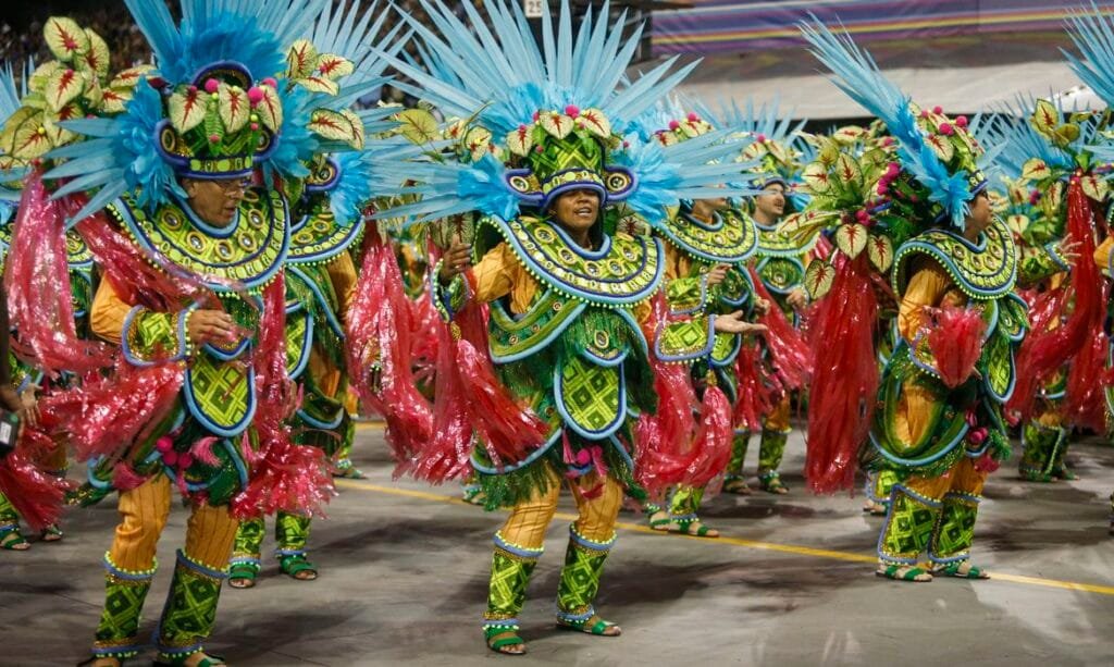 As escolas de samba campeãs do carnaval de São Paulo vão voltar a desfilar neste sábado (17) no sambódromo do Anhembi