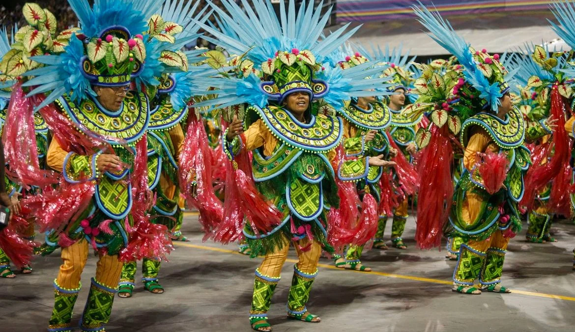 As escolas de samba campeãs do carnaval de São Paulo vão voltar a desfilar neste sábado (17) no sambódromo do Anhembi