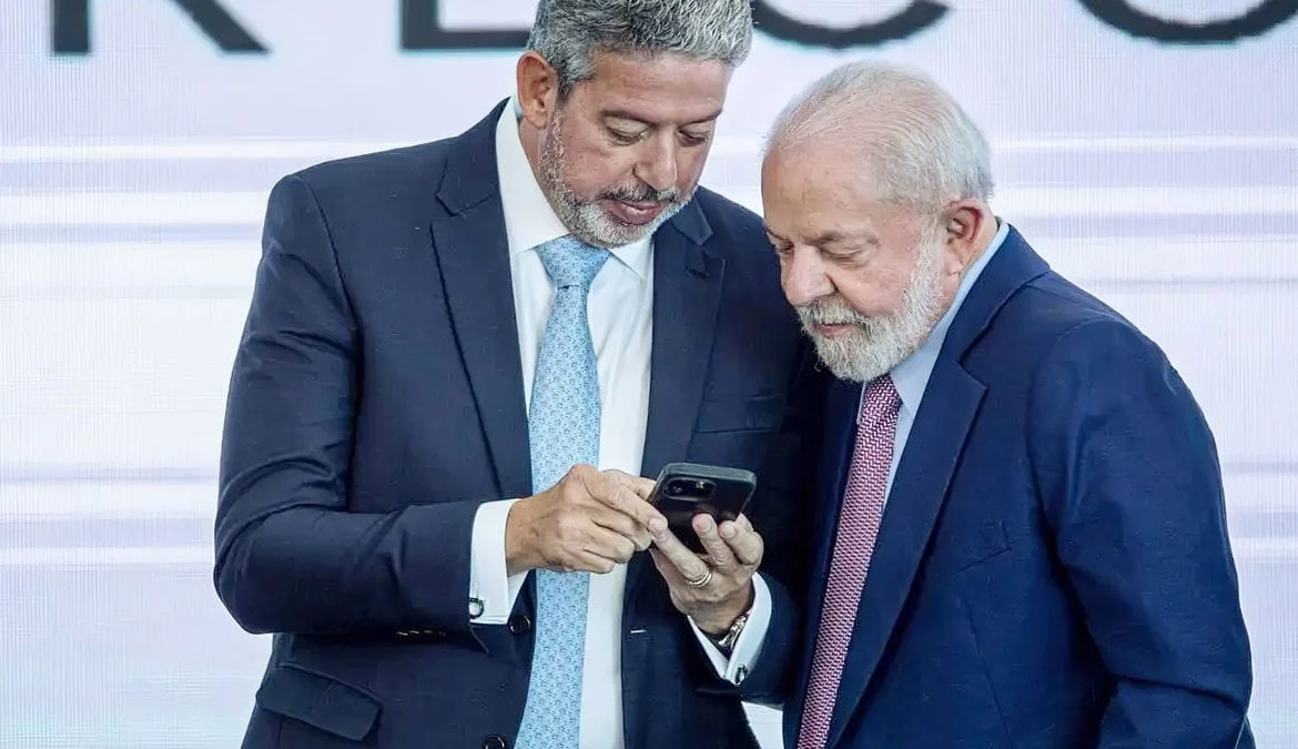 No início deste mês, Lula e Lira já estiveram juntos para tratar da relação entre os poderes