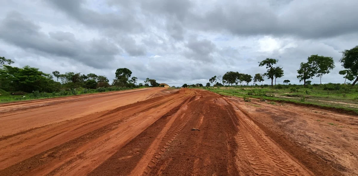 DER-MG realiza abertura de propostas de preços da licitação para pavimentar as rodovias MG-402 e MG-202, no Norte de Minas 1 O DER-MG realizou, na manhã desta sexta-feira (9/2), a abertura das propostas de preços para contratação de obras de complementação