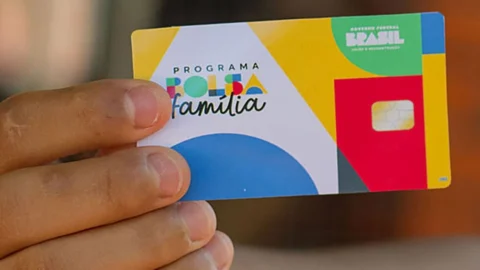 Caixa começa a pagar Bolsa Família de fevereiro
