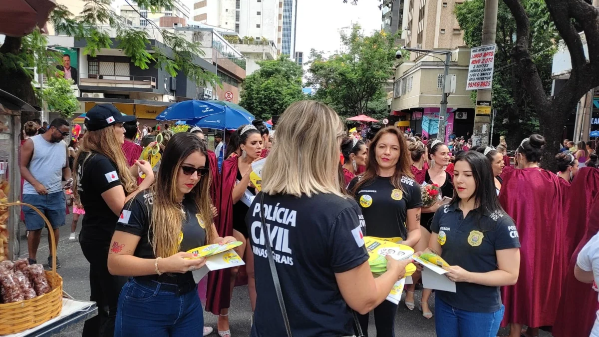 Com o slogan “Depois do não, é crime, uai!”, a Polícia Civil de Minas Gerais (PCMG) busca orientar os foliões para curtirem o período
