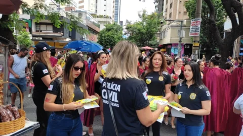 Polícia Civil se mobiliza no enfrentamento à violência contra a mulher e orienta foliões para um Carnaval seguro em Minas