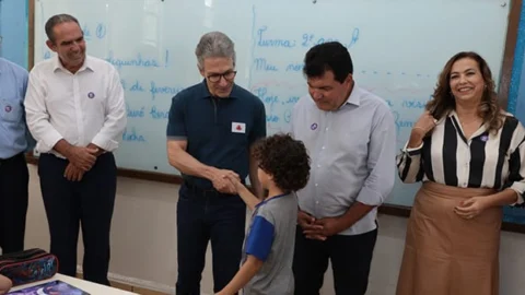 Governo de Minas inaugura e vistoria escolas municipais beneficiadas com recursos direcionados pelo Estado