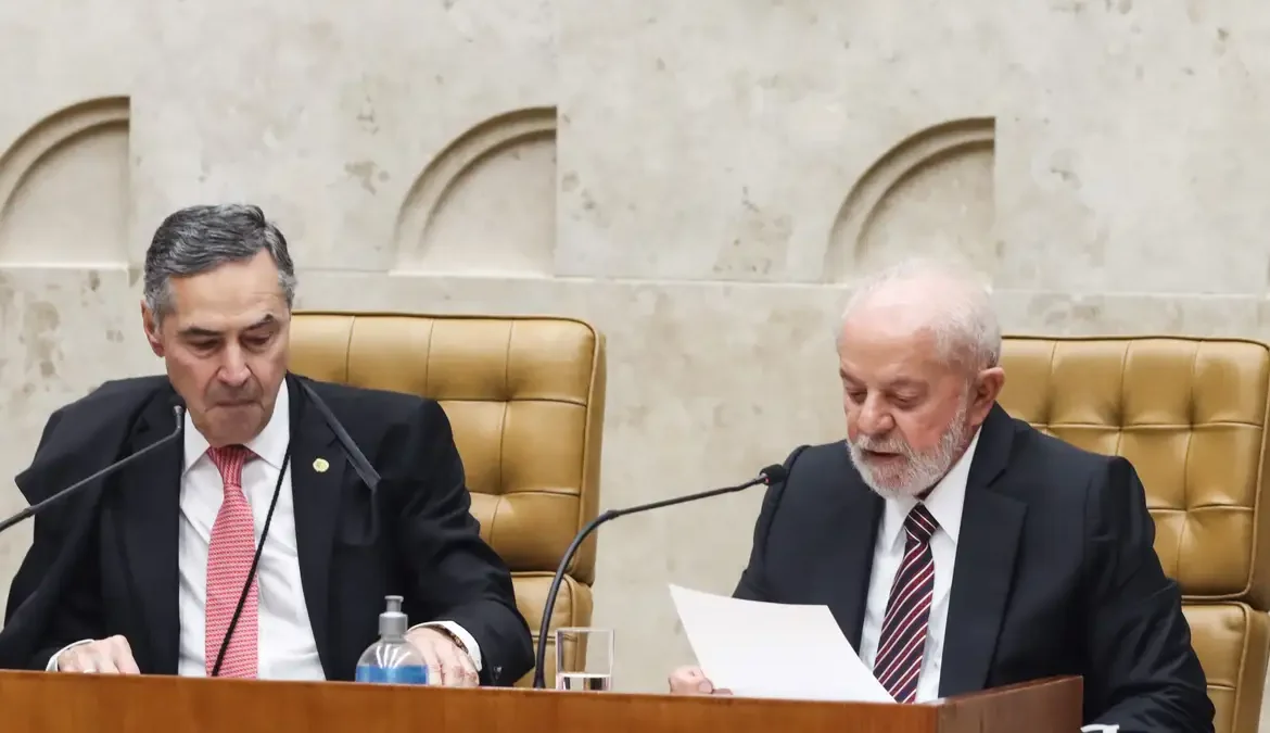 No STF, Lula defende regulação das redes sociais no país 1 Ao participar da abertura do Ano Judiciário de 2024, o presidente Luiz Inácio Lula da Silva defendeu nesta quinta-feira (1º) a regulação