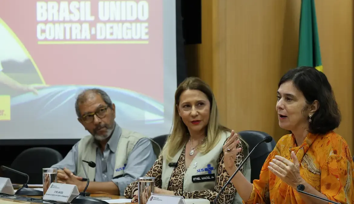 A ministra da Saúde, Nísia Trindade, fez um alerta nesta quarta-feira (20) para um aumento classificado pela pasta como antecipado de casos