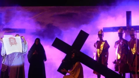 Semana Santa: comunidade católica prepara programação com missas e encenações da Paixão de Cristo em Fabriciano