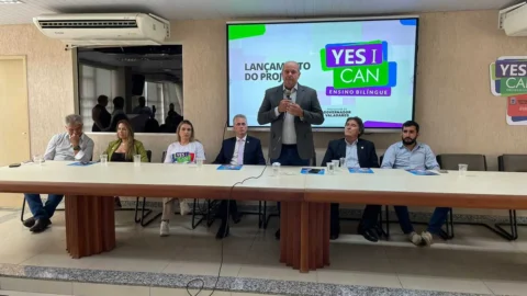 Programa bilíngue “Yes, I Can” chega à rede municipal de educação