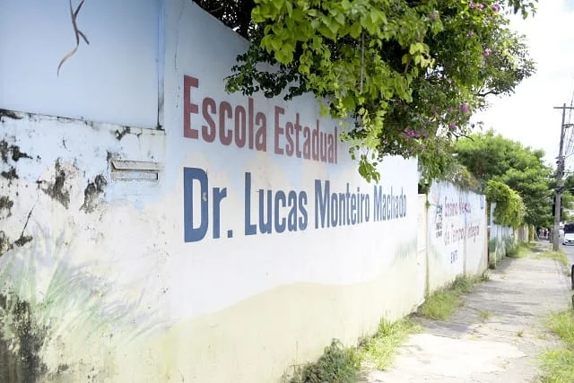 Escola está no bairro Pindorama e segundo relatos já não recebe novas matrículas