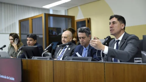 Contratos de doações de bens para hospitais podem ser alterados 4 Contratos de doações de bens para hospitais podem ser alterados