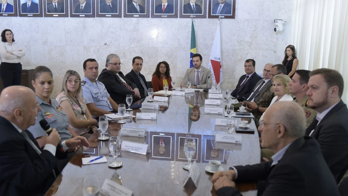Indicações para Medalha da Inconfidência devem ser feitas até próxima segunda (18) 1 Reunião do Conselho da Medalha da Inconfidência foi realizada nesta terça (12), no Salão Nobre