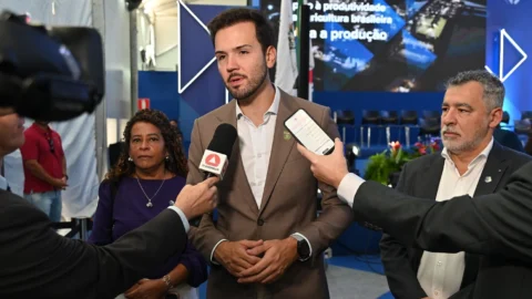 Presidente da ALMG participa da inauguração de complexo mineroindustrial em Serra do Salitre