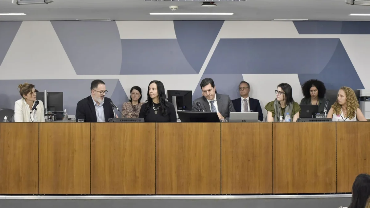 Assembleia cobra implementação do Plano Estadual de Recursos Hídricos 1 A Comissão de Meio Ambiente recebeu o diretor-geral do Instituto Mineiro de Gestão das Águas (Igam), Marcelo da Fonseca