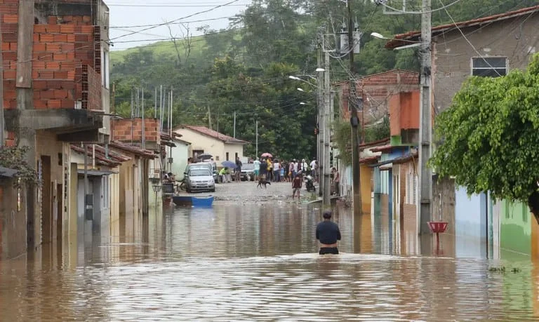 A Defesa Civil Nacional reconheceu a situação de emergência em 12 municípios de Minas Gerais em decorrências de chuvas intensas