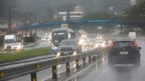 Sul e Sudeste têm alerta para chuva forte entre quinta e domingo 4 Sul e Sudeste têm alerta para chuva forte entre quinta e domingo