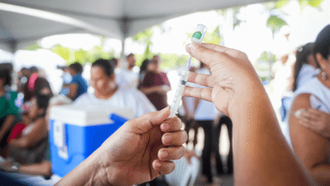 Ministério da Saúde começa distribuição das vacinas contra a gripe