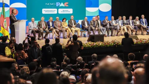 Presidente defende renegociação de dívidas dos estados com a União 4 Presidente defende renegociação de dívidas dos estados com a União