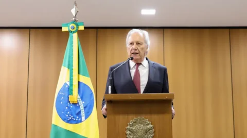 Lewandowski dará coletiva sobre prisão de suspeitos de matar Marielle 9 Lewandowski dará coletiva sobre prisão de suspeitos de matar Marielle