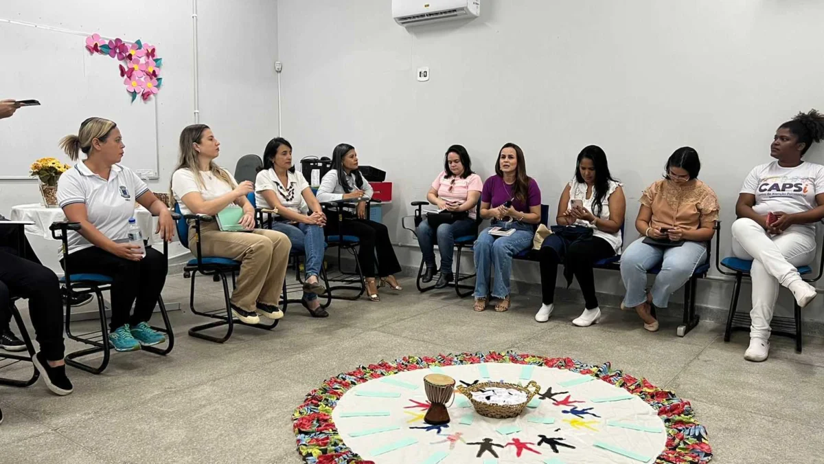 O evento aconteceu no auditório do Centro Estadual de Atenção Especializada (CEAE)