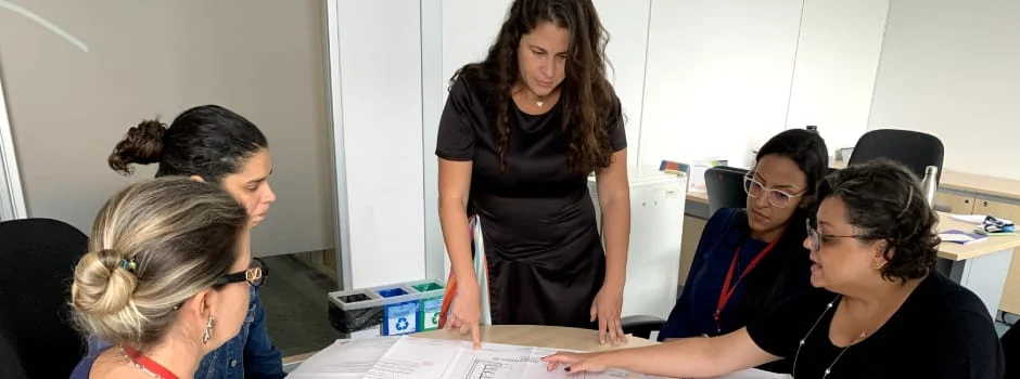 Mulheres são maioria na liderança na Infraestrutura do Governo de Minas 1 Subsecretária de Edificações de Minas Gerais, Débora Dias, e equipe
