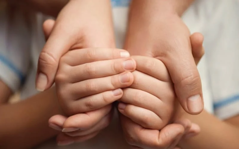 Programa de Apadrinhamento amplia apoio afetivo e comunitário a crianças e adolescentes 1 Um olhar diferente sobre crianças e adolescentes atendidos nos serviços de acolhimento ofertados em Governador Valadares pode fazer
