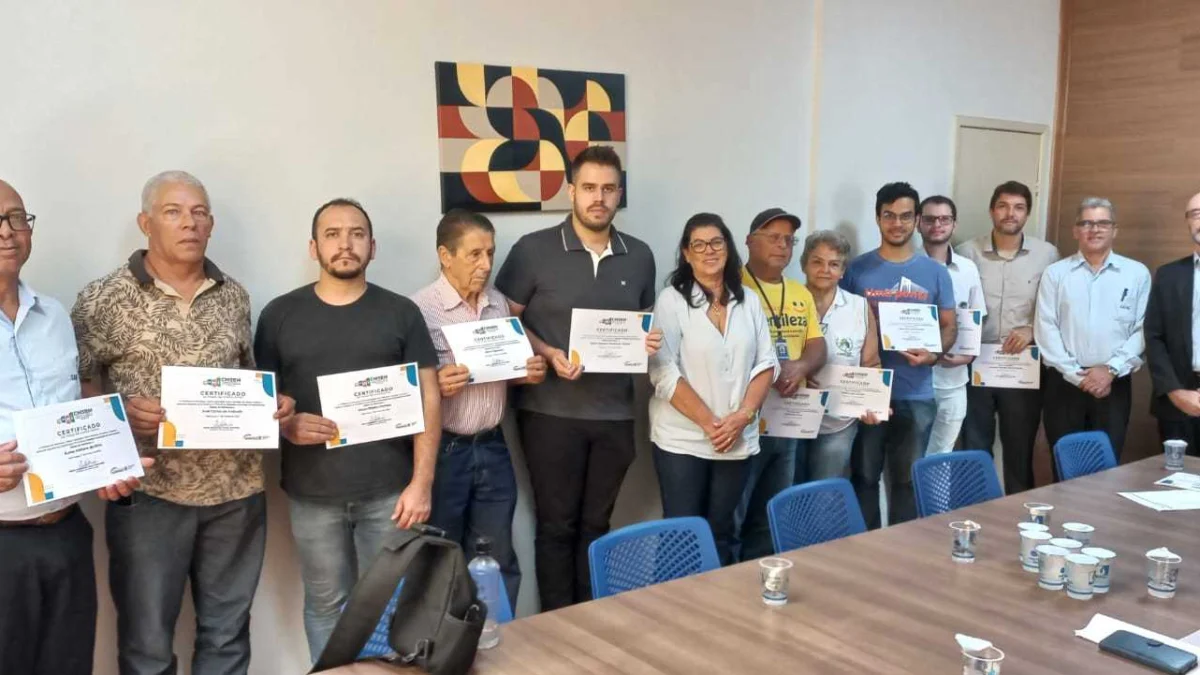 Na manhã desta sexta-feira (1º/03) a Prefeita Imaculada deu posse aos novos membros do Conselho Municipal de Saneamento Básico de Manhuaçu