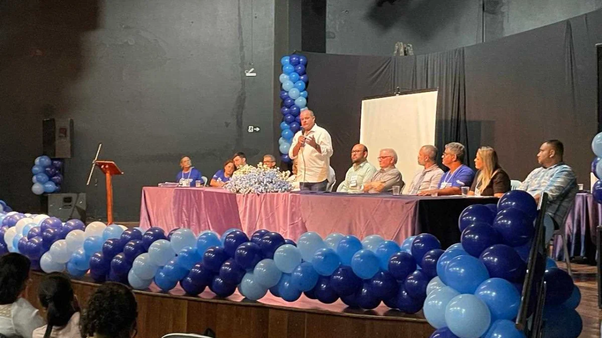 Conferência Municipal de Gestão do Trabalho e Educação em Saúde acontece com grande público 1 O evento, que este ano trouxe como tema “Democracia, Trabalho e Educação na Saúde para o Desenvolvimento: Gente que faz o SUS Acontecer”