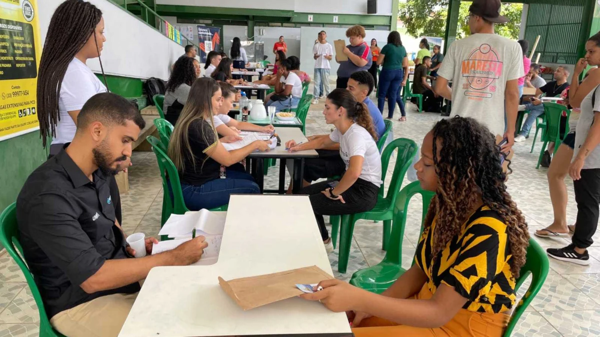 A primeira edição do Mutirão de Empregos 2024 foi realizada na manhã deste sábado (16) na Escola Estadual Manoel Byrro
