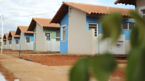 Reparação Brumadinho: Governo de Minas e Instituições de Justiça fazem novo repasse para construção de 216 casas populares e desenvolvimento de projetos de infraestrutura e saúde na região atingida 5 Reparação Brumadinho: Governo de Minas e Instituições de Justiça fazem novo repasse para construção de 216 casas populares e desenvolvimento de projetos de infraestrutura e saúde na região atingida