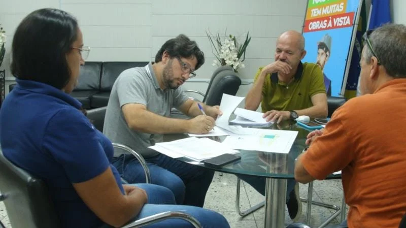 Assinatura de ordem de serviço