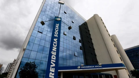 Governo antecipa décimo terceiro de aposentados e pensionistas