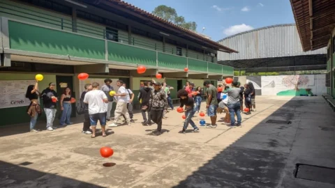 Boas práticas desenvolvidas pelo Núcleo de Acolhimento Educacional são compartilhadas em encontro virtual 6 Boas práticas desenvolvidas pelo Núcleo de Acolhimento Educacional são compartilhadas em encontro virtual