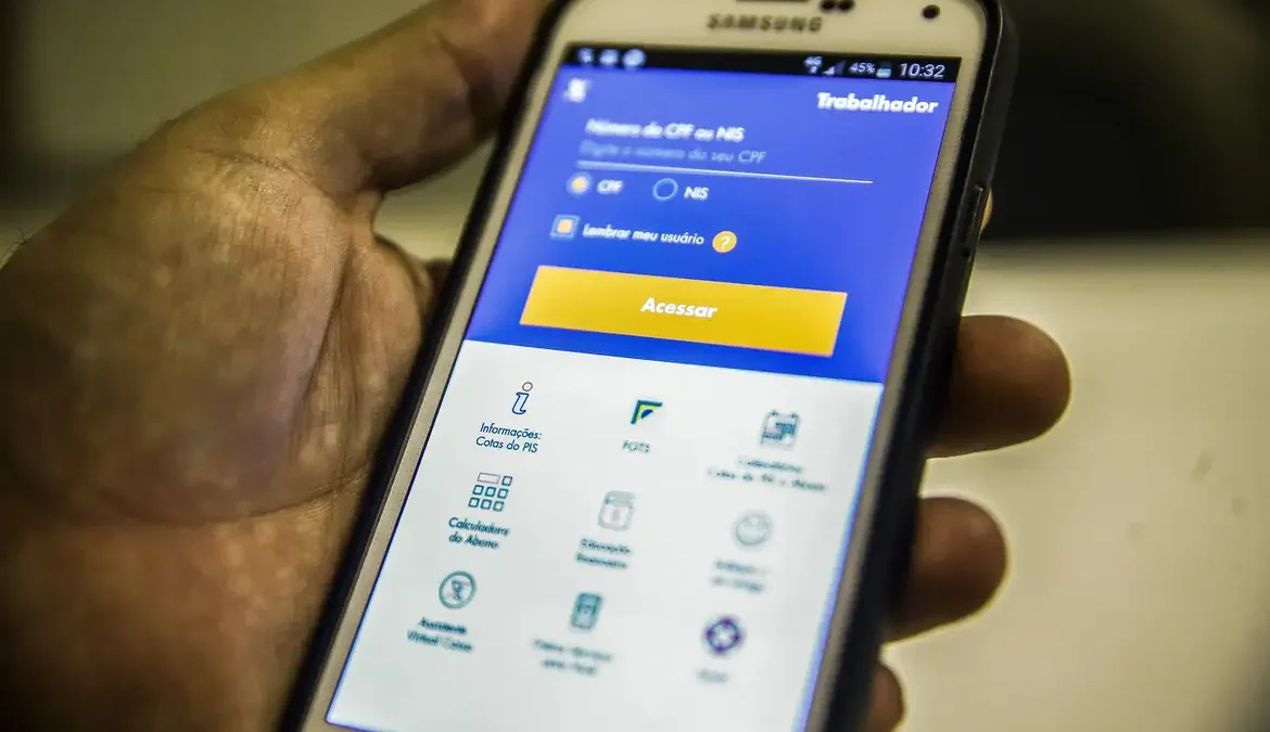 Novo sistema FGTS Digital entra em vigor nesta sexta-feira 1 Após seis meses de testes, a versão digital do Fundo de Garantia do Tempo de Serviço (FGTS Digital) entra em vigor nesta sexta-feira (1º)