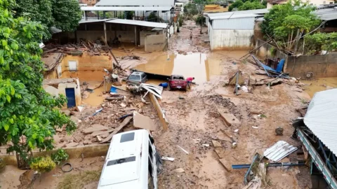 Sobe para 19 número de mortes pelas chuvas no Espírito Santo