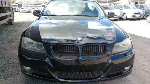 Dezesseis carros e motos apreendidos em operações de combate ao tráfico serão leiloados na próxima terça-feira 7 Dezesseis carros e motos apreendidos em operações de combate ao tráfico serão leiloados na próxima terça-feira