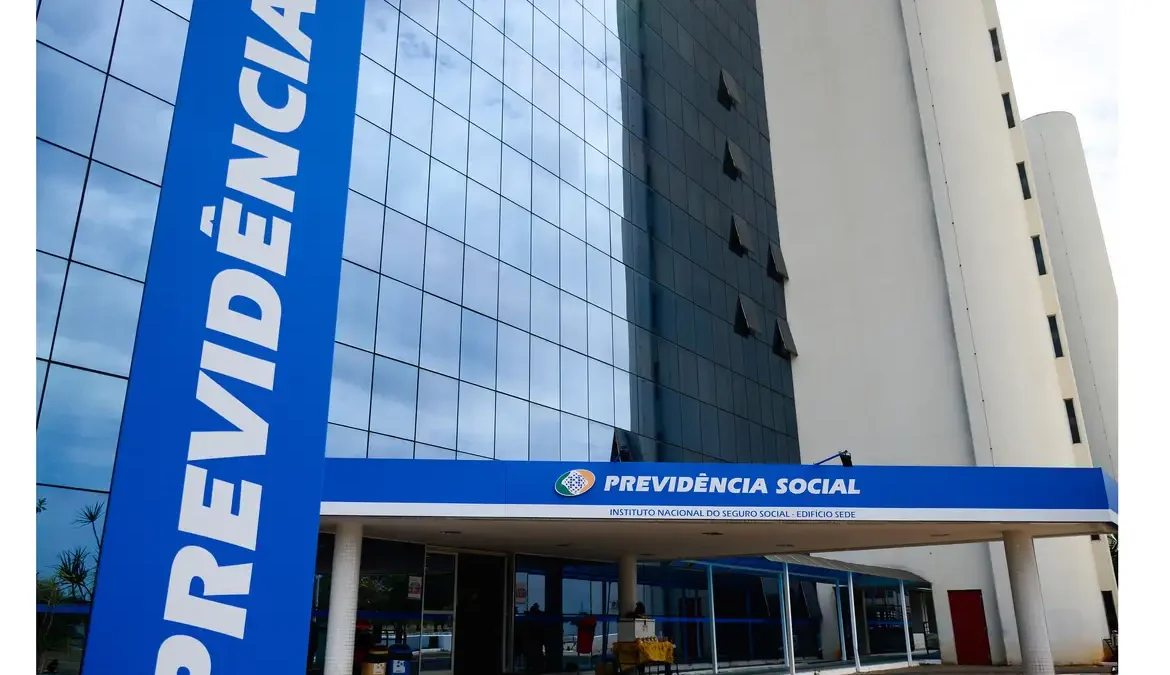 Devem fazer a prova de vida quem recebe benefícios como aposentadorias, pensões por morte e benefícios por incapacidade