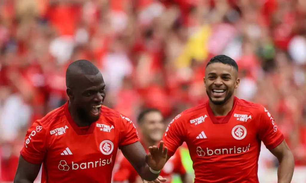 O Internacional avançou às semifinais do Campeonato Gaúcho na tarde deste sábado (9)