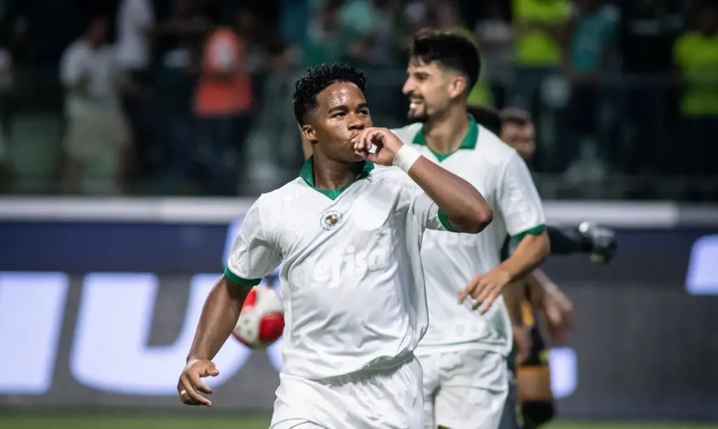 Desta forma, o Palmeiras dependeu do lampejo individual do jovem atacante Endrick para sair com a vitória
