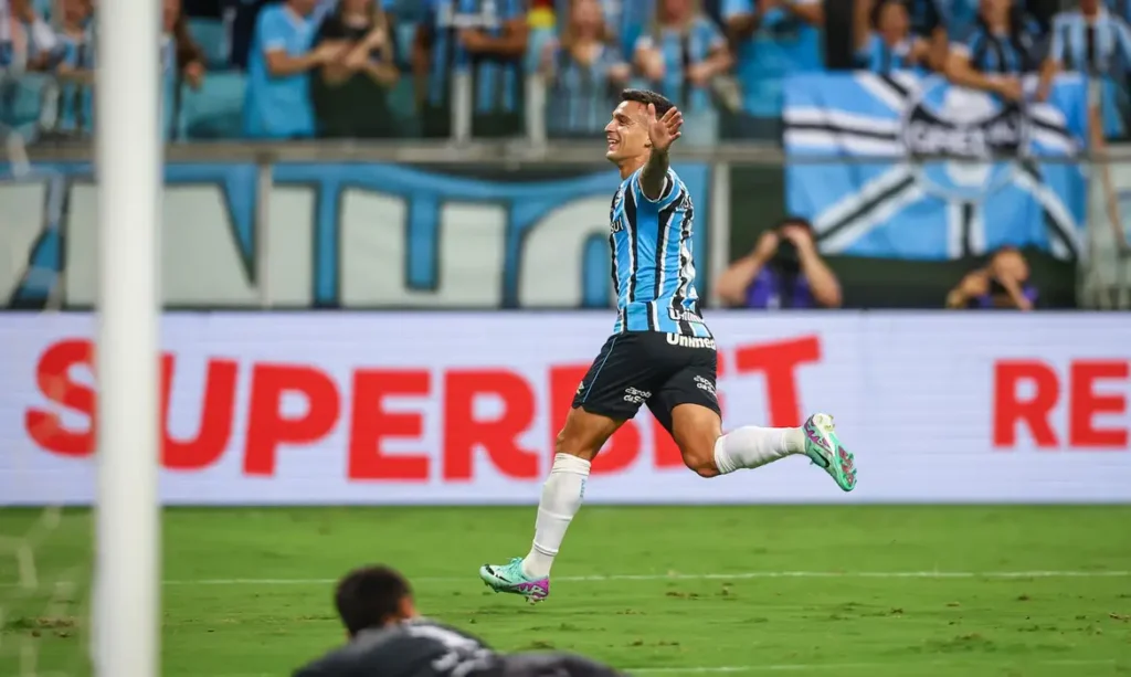 O Grêmio está classificado à semifinal do Campeonato Gaúcho