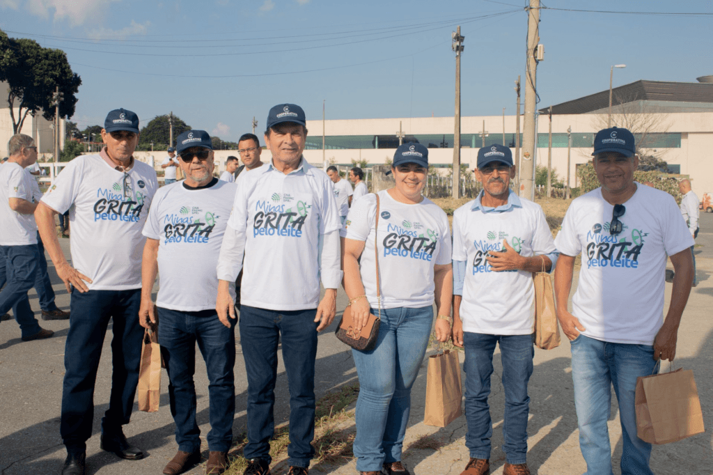 Cooperativa participa de manifesto “Minas Grita Pelo Leite” em favor dos produtores leiteiros 4 image 185