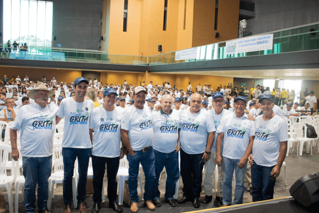 Cooperativa participa de manifesto “Minas Grita Pelo Leite” em favor dos produtores leiteiros 2 image 188