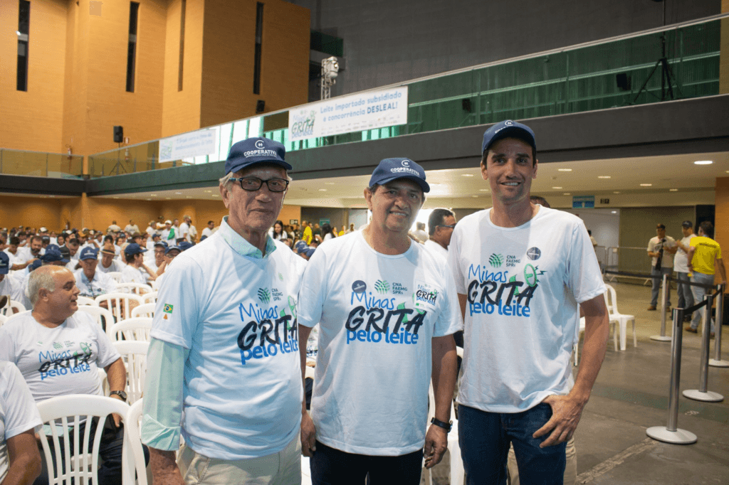 Cooperativa participa de manifesto “Minas Grita Pelo Leite” em favor dos produtores leiteiros 1 image 189