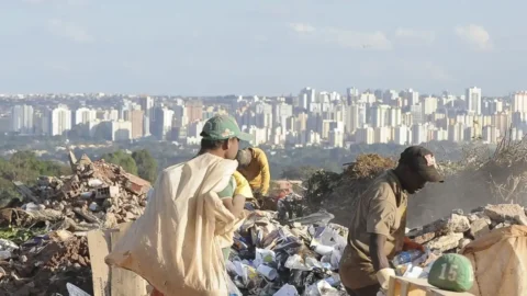 Governo vai cadastrar catadores para facilitar contratação