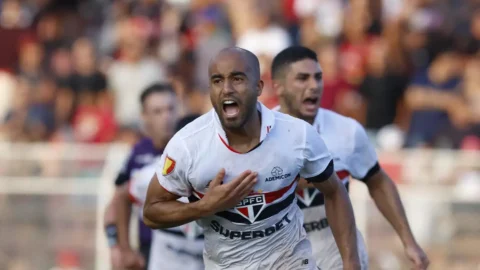 São Paulo vence Ituano nos acréscimos e vai às quartas do Paulistão 3 São Paulo vence Ituano nos acréscimos e vai às quartas do Paulistão