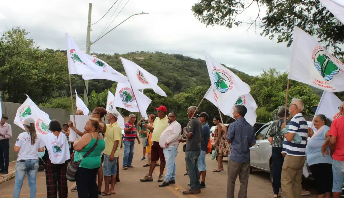 Moradores temem tragédia como a que aconteceu em Brumadinho