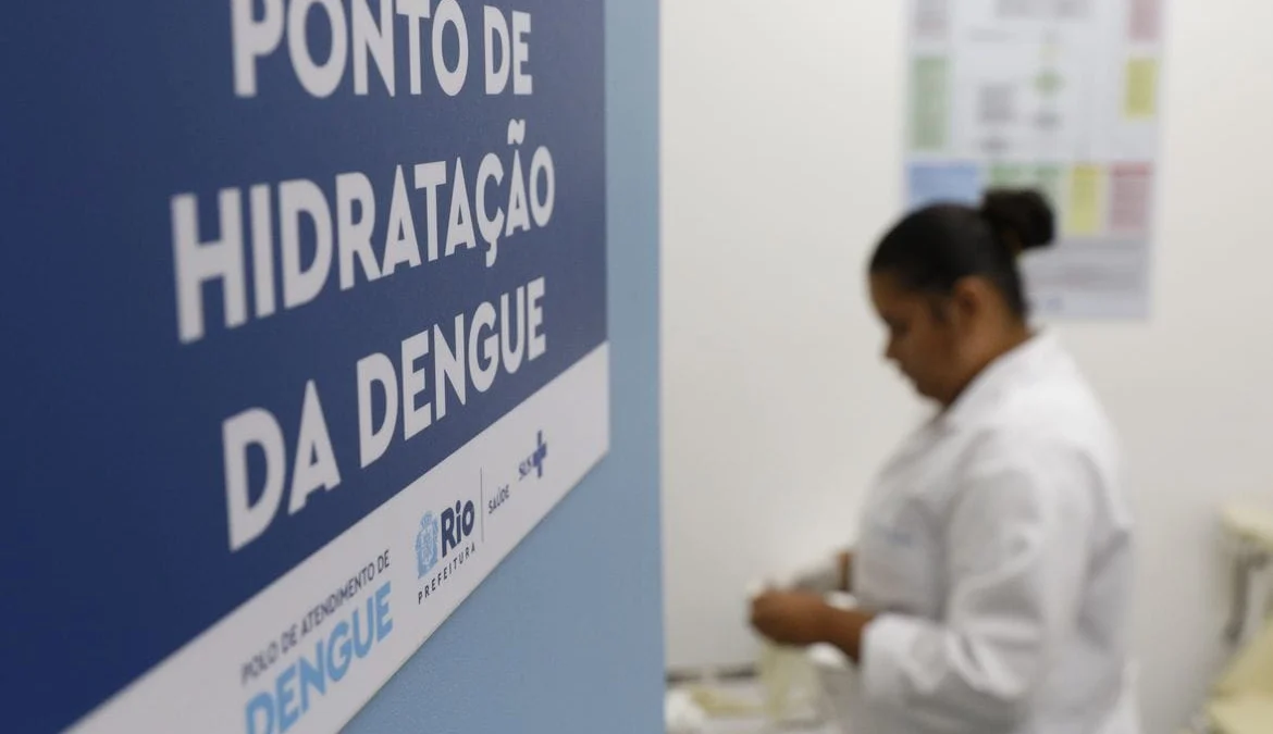 Sobe para 14 número de mortos por dengue no estado do Rio 1 O aumento dos casos de dengue levou o governo estadual a decretar epidemia no Rio de Janeiro